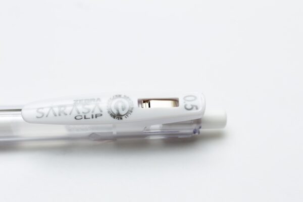 Opaque Pigment Gel Pen Milk White - Image 2